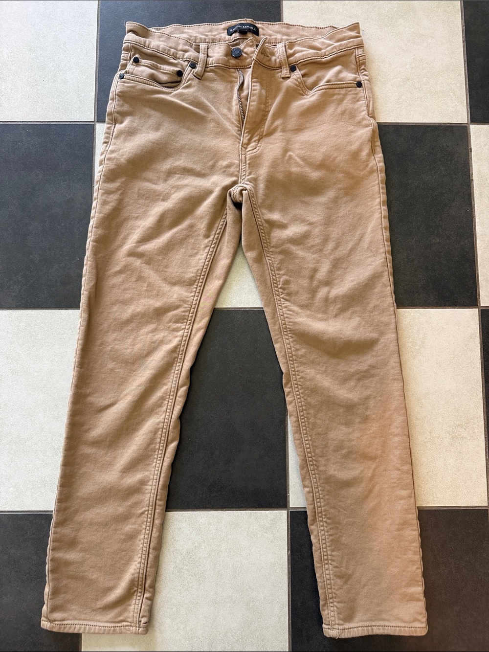 Banana Republic Men’s Skinny Jeans in Camel Brown
